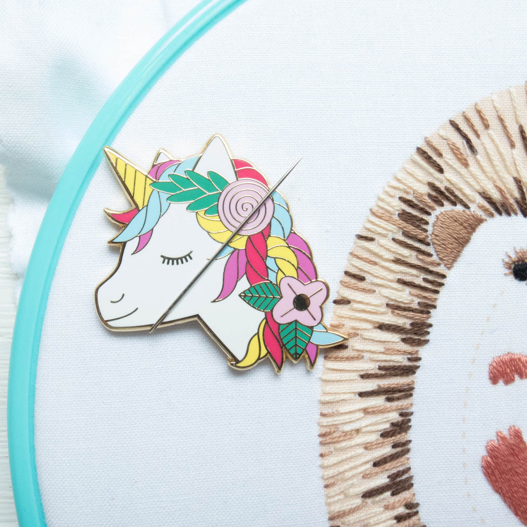 Unicorn Enamel Needle Minder Needle Minder - Snuggly Monkey