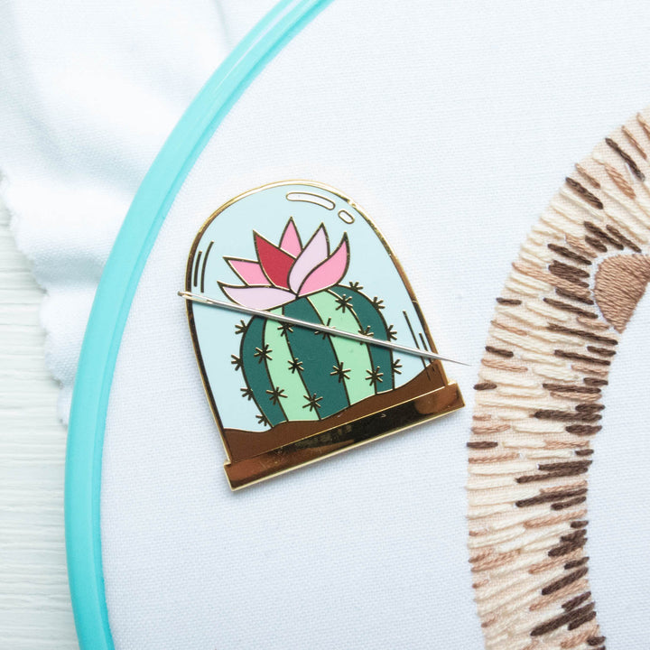 Succulent Enamel Needle Minder Needle Minder - Snuggly Monkey