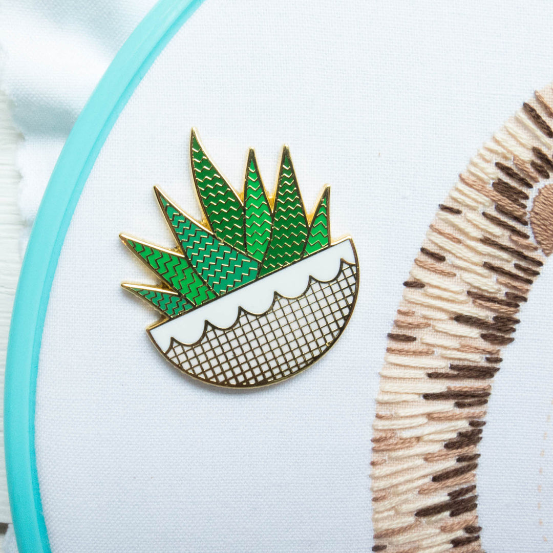 Zebra Plant Enamel Needle Minder Needle Minder - Snuggly Monkey