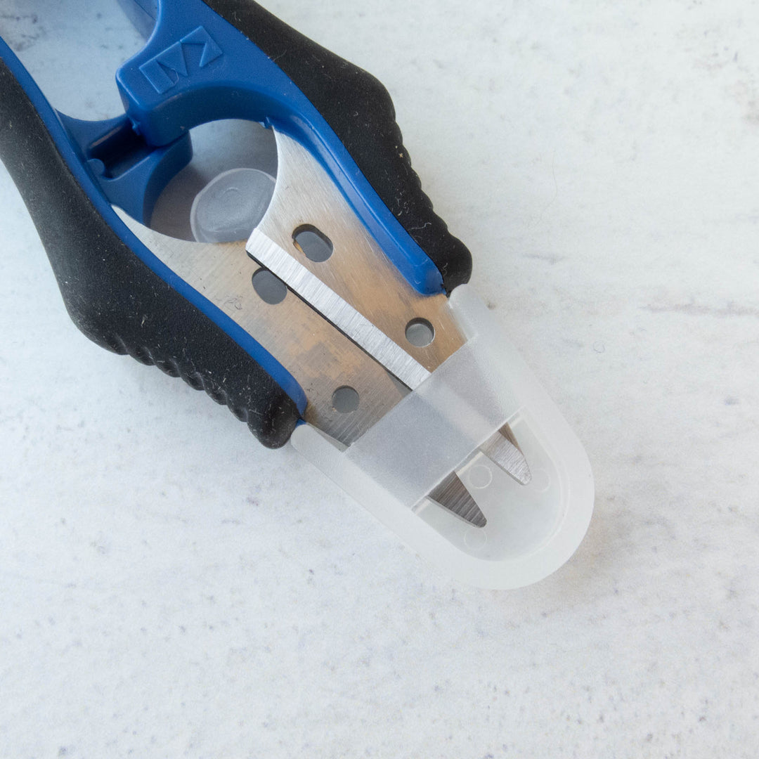 Ergonomic Thread Snips – Snuggly Monkey