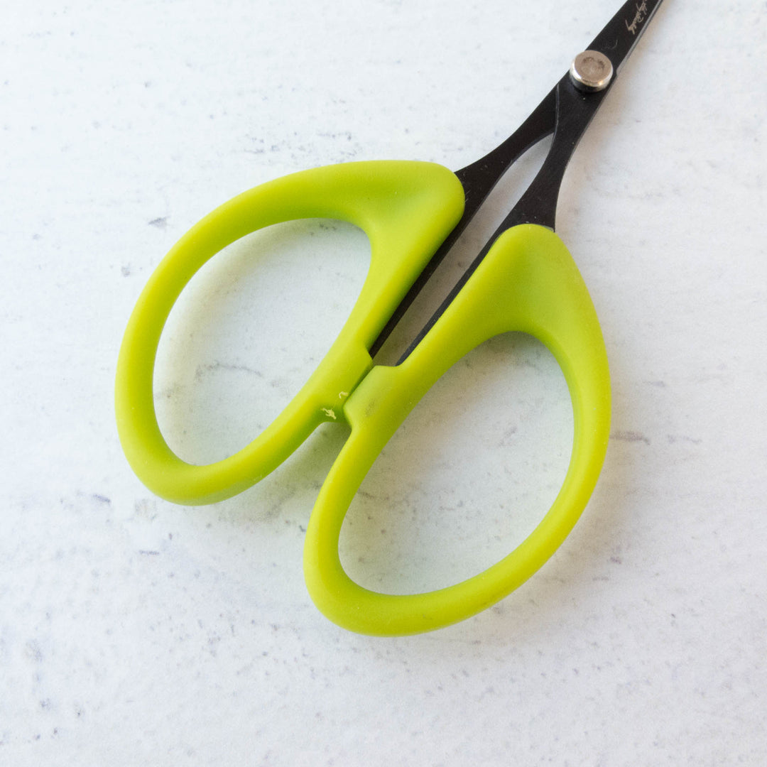 Karen Kay Buckley Small Green 4 Perfect Scissors Serrated Blade Quilting