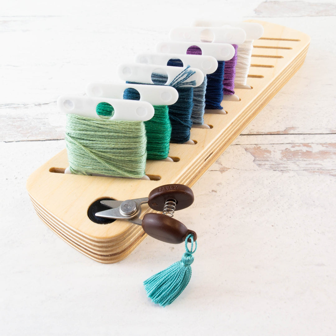 Floss Bobbin Magnetic Needle Minder - Stitched Modern