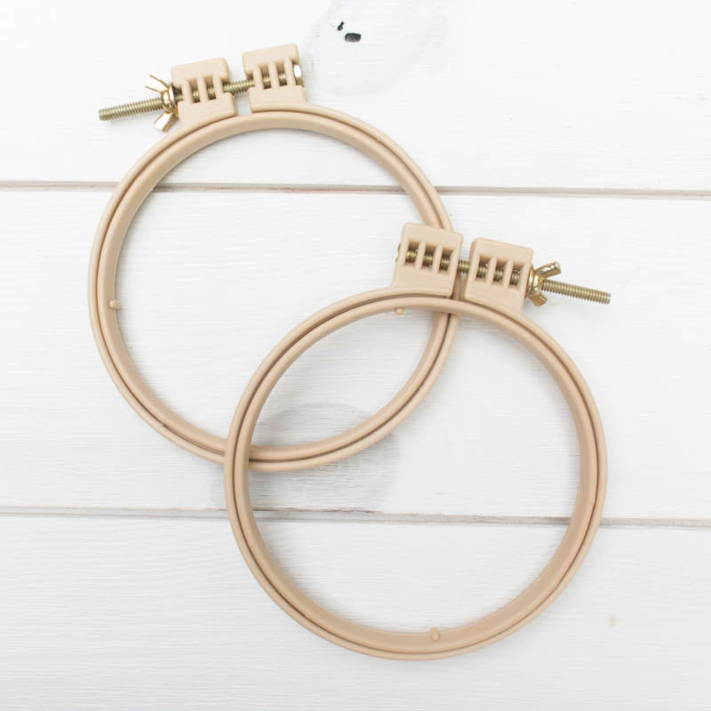 8 Pcs/Set Mini Embroidery Hoops 3 Inch Round Imitated Wood Plastic Display  Frame Reusable Circle Cross Stitch Hoop Ring for Art Craft Sewing and  Hanging Ornaments Home Decor - Yahoo Shopping