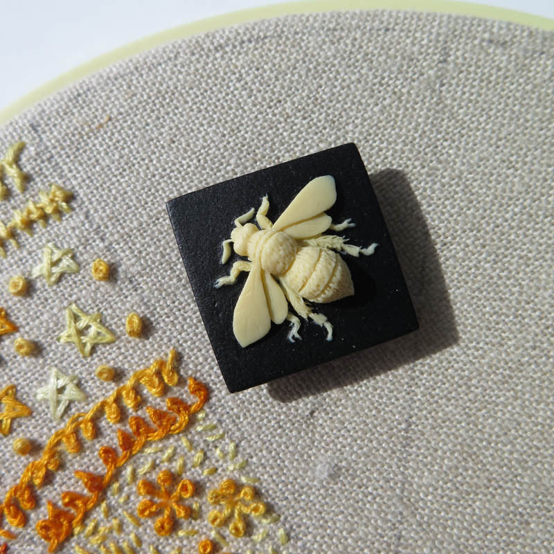 Bee Needle Minder Needle Minder - Snuggly Monkey