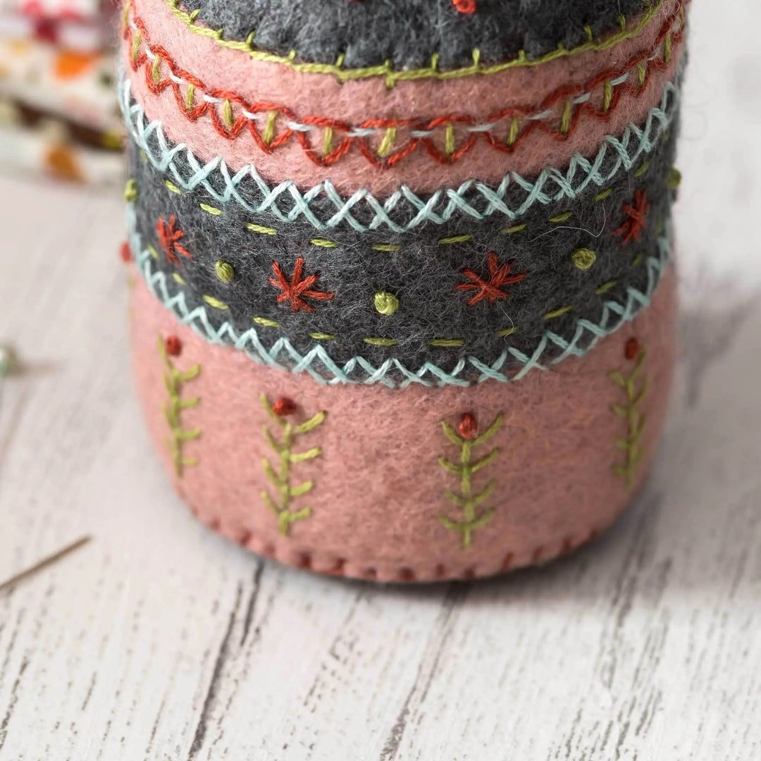 Pincushion Felt Embroidery Craft Kit