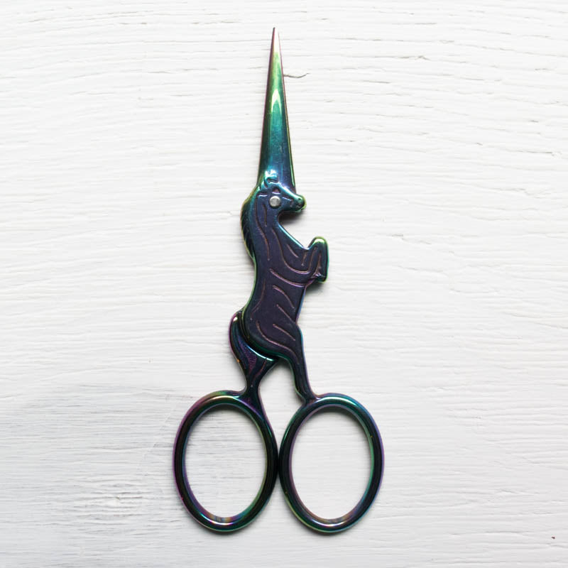 Fish Line Rainbow Scissors U Shaped Thread Rainbow Scissors Cross Stitch  Color Transparent Stainless Steel Household Rainbow Scissors With Cover  From Suit_666, $1,646.23