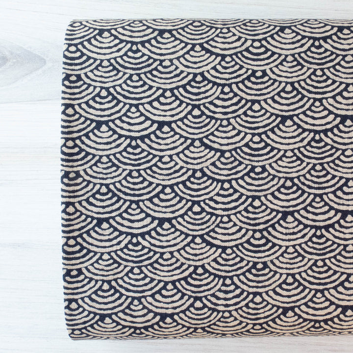 Sevenberry Nara Homespun :: Seigaiha Waves Fabric - Snuggly Monkey