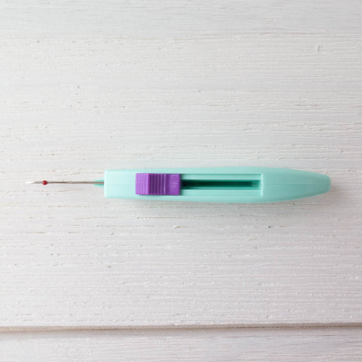 Retractable Seam Ripper Notions - Snuggly Monkey