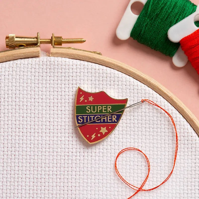 Magnetic Enamel Needle Minder - Super Stitcher