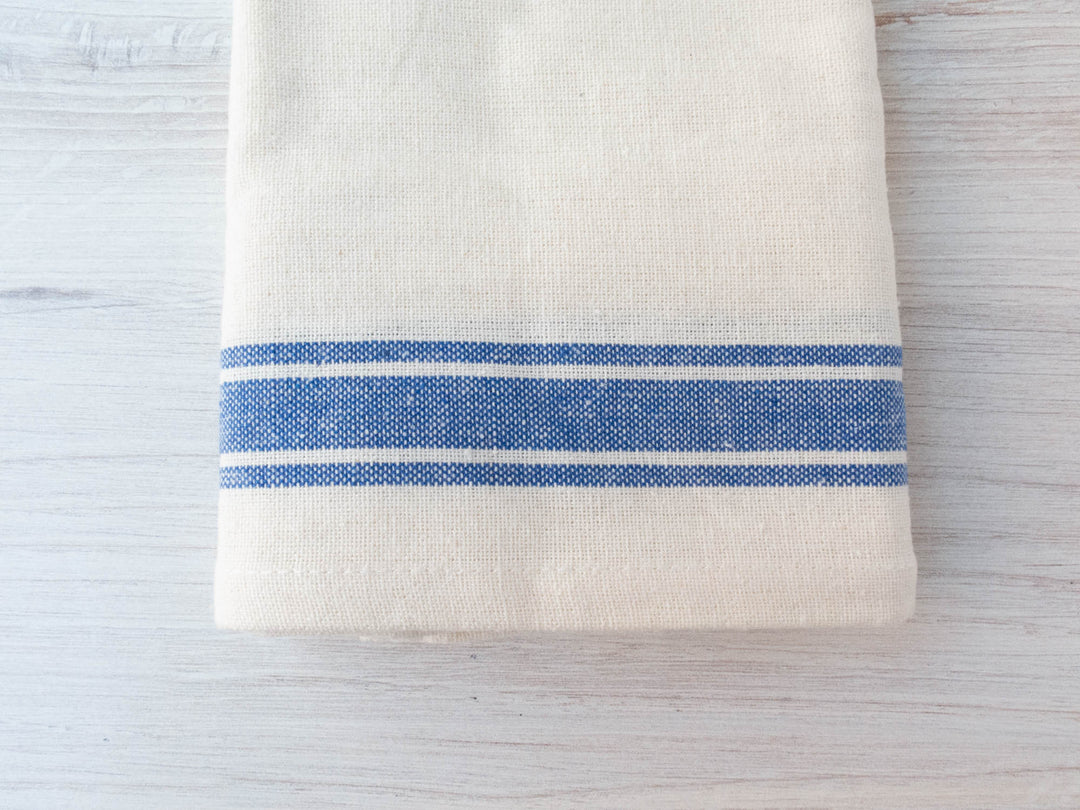 Pair of Blue and White Embroidered Vintage Kitchen Towel – Madame