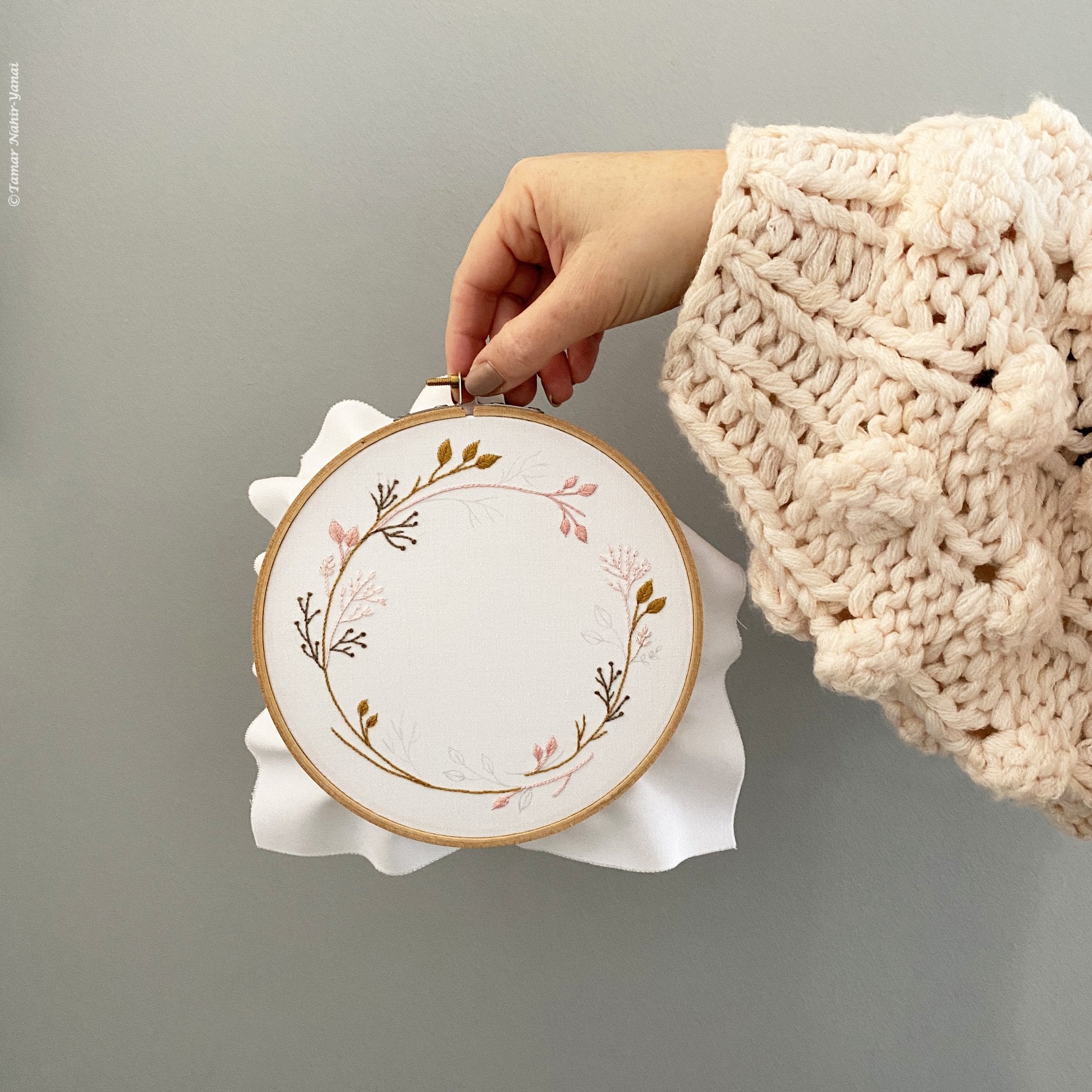 Wildflower Circle Embroidery Kit – Snuggly Monkey