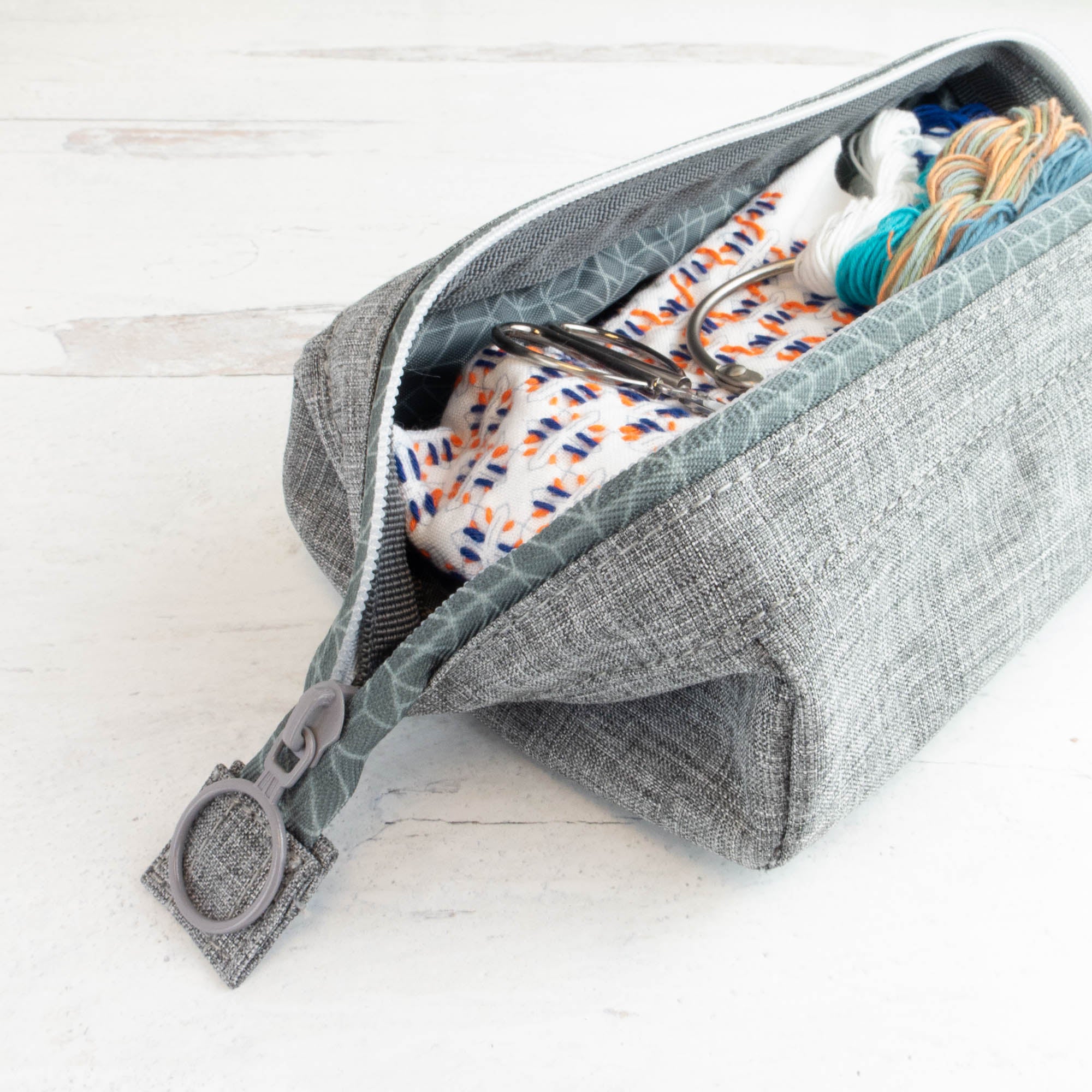 ZipIt Lenny Wide Mouth Project Bag – Snuggly Monkey