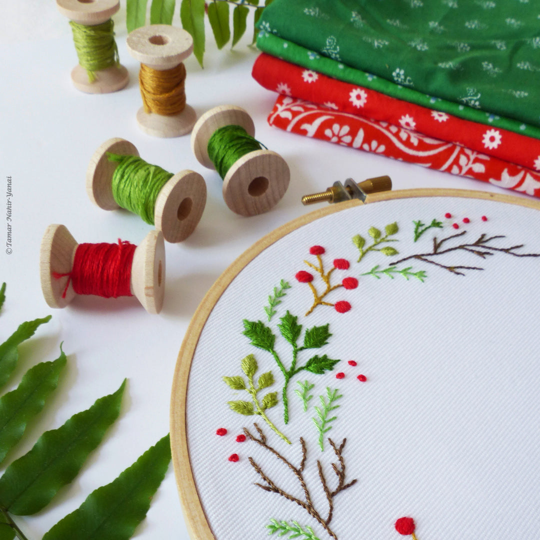 Christmas Wreath Embroidery Kit – Snuggly Monkey