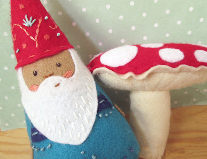 PDF Pattern - Gnome Santa Wool Felt Embroidery Pattern