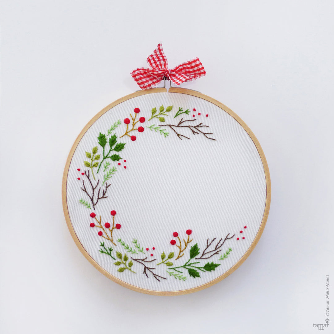 Christmas Wreath Embroidery Kit – Snuggly Monkey